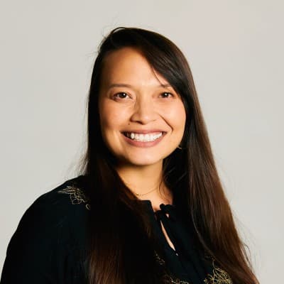 Sara La Torre portrait